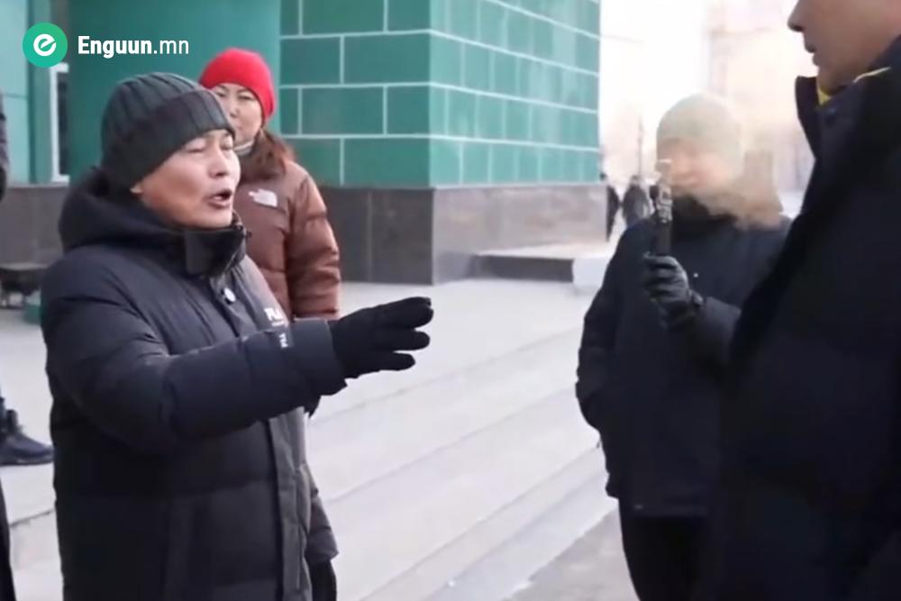 Хотын дарга Х.Нямбаатар, “UB cab”-ын Н.Отгонбаяр нар маргалдав