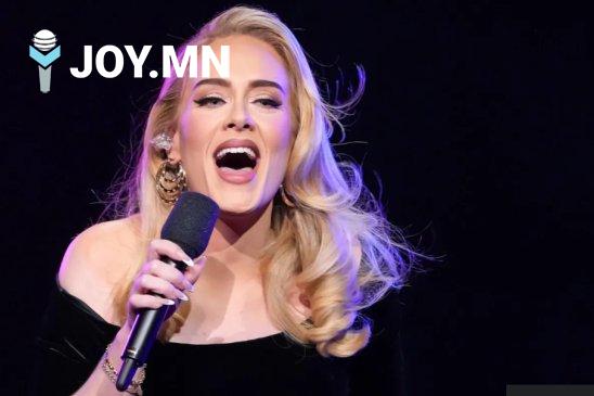 Адель: Намайг "Чи маш гоё хоолойтой юм, гэхдээ чи ододтой адилхан биш" гэдэг байв